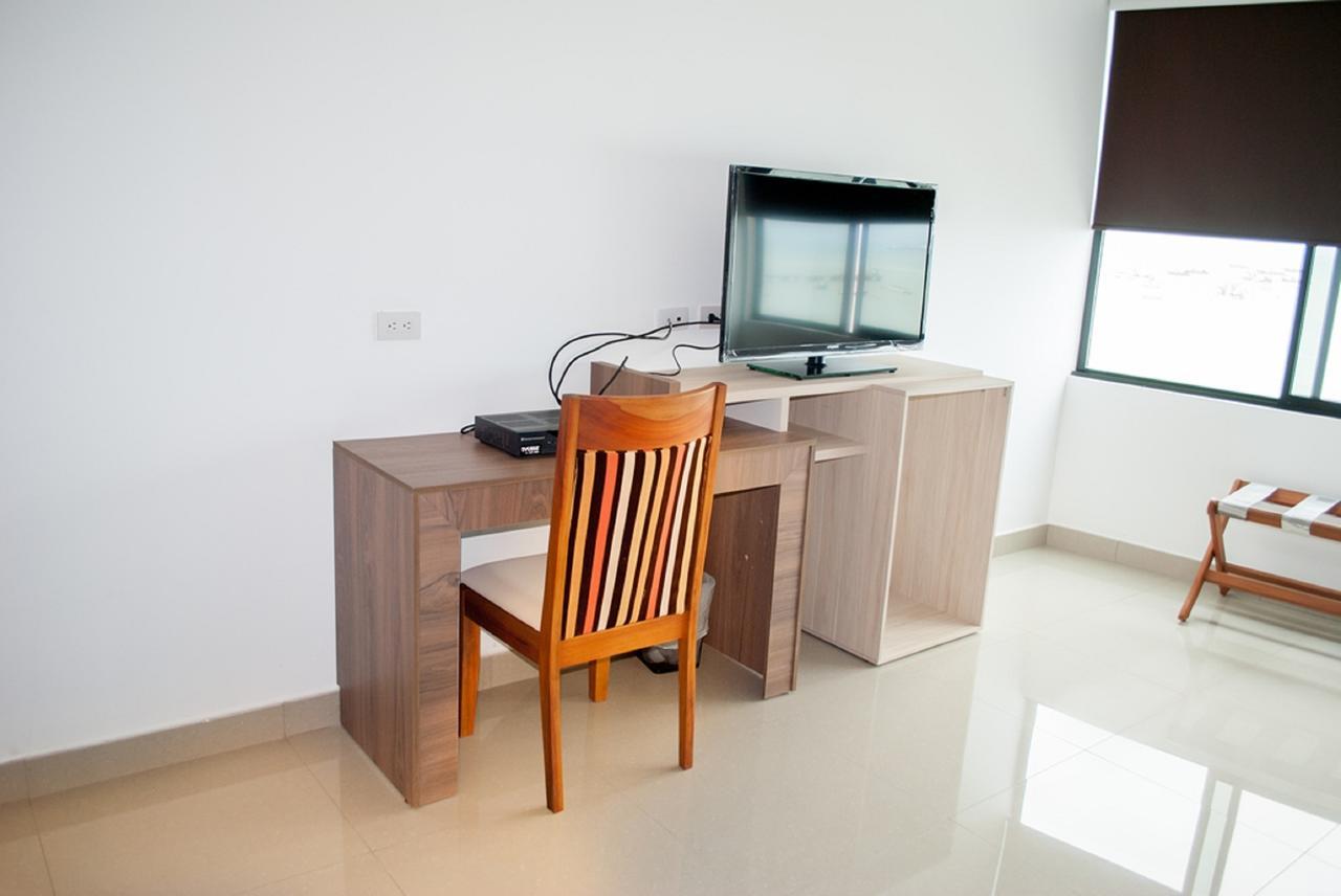 Hotel - Centro Comercial Punta Del Mar Salinas (Santa Elena) Phòng bức ảnh