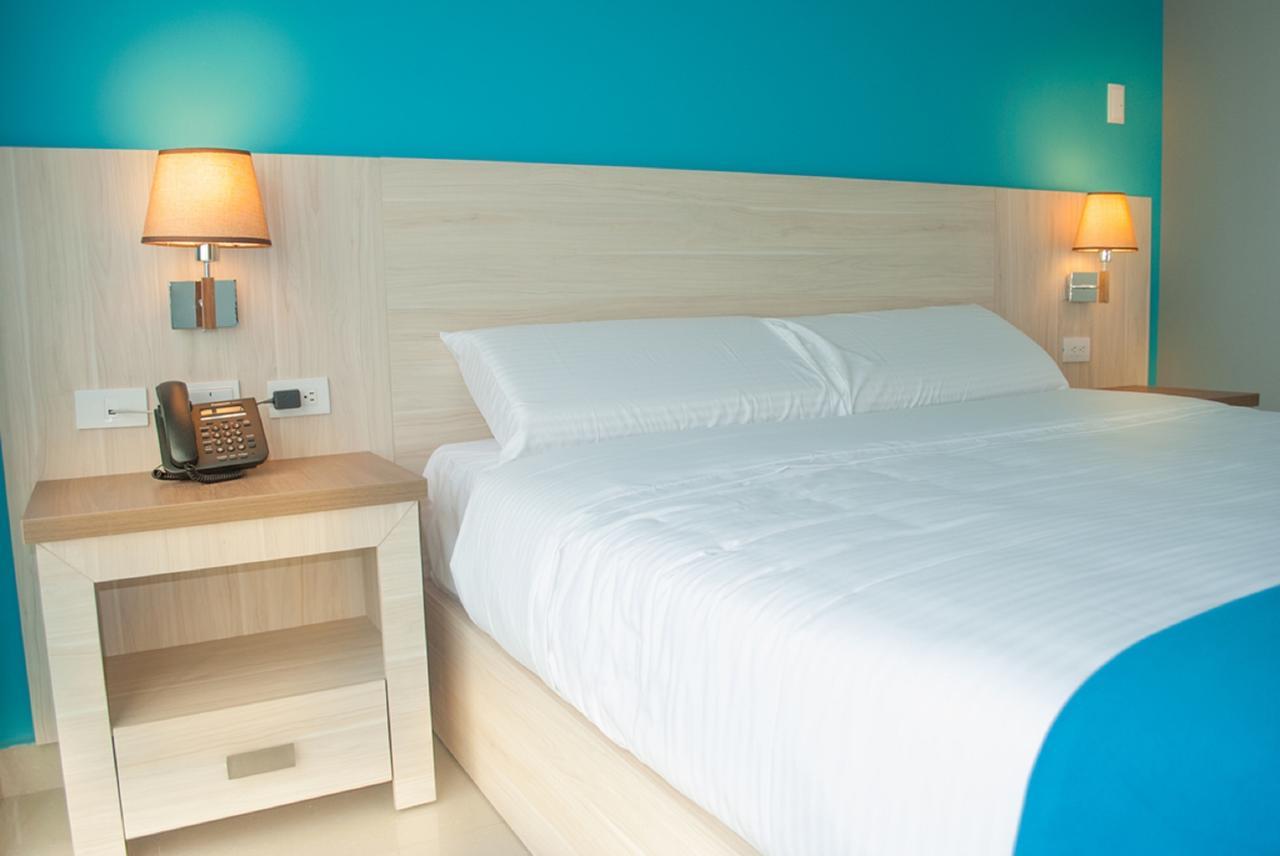 Hotel - Centro Comercial Punta Del Mar Salinas (Santa Elena) Ngoại thất bức ảnh