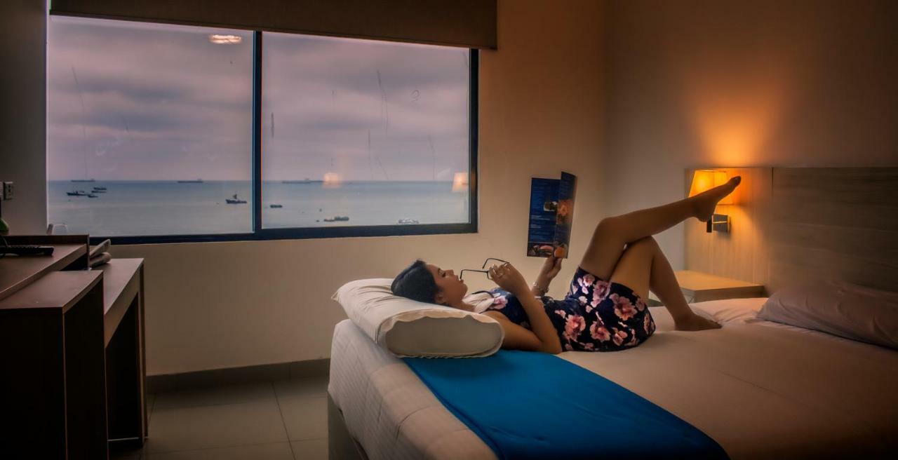 Hotel - Centro Comercial Punta Del Mar Salinas (Santa Elena) Ngoại thất bức ảnh
